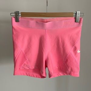 Nike Pro Hypercool Spandex
